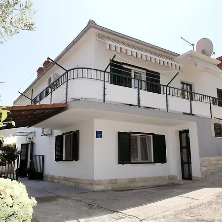 Διαμέρισμα Eva *