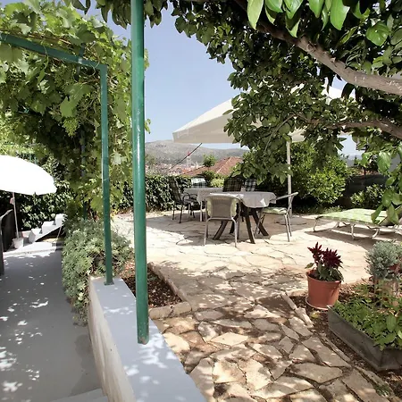Eva * Trogir